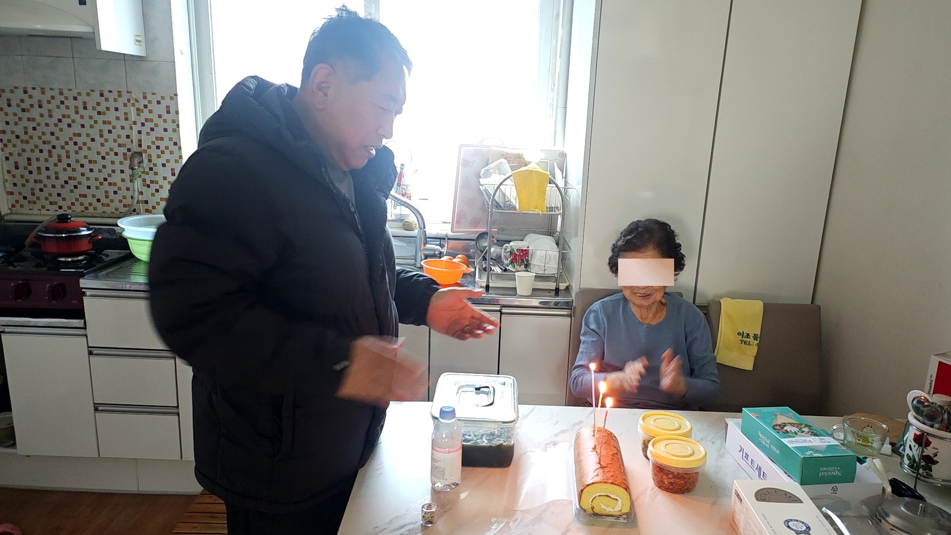 생신상2 -20260123 (모자이크).jpg