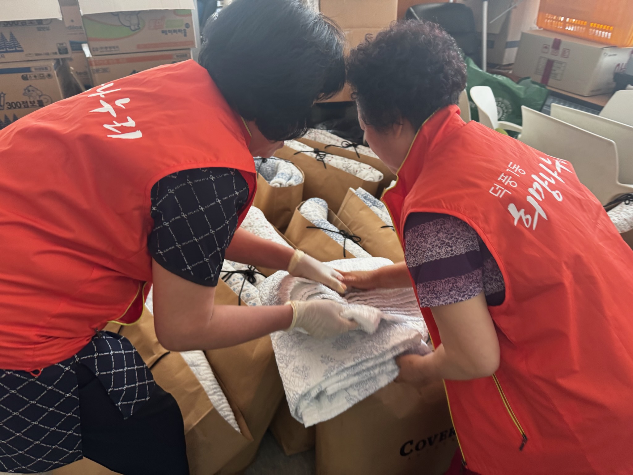 위원장님 포장사진 3.jpg